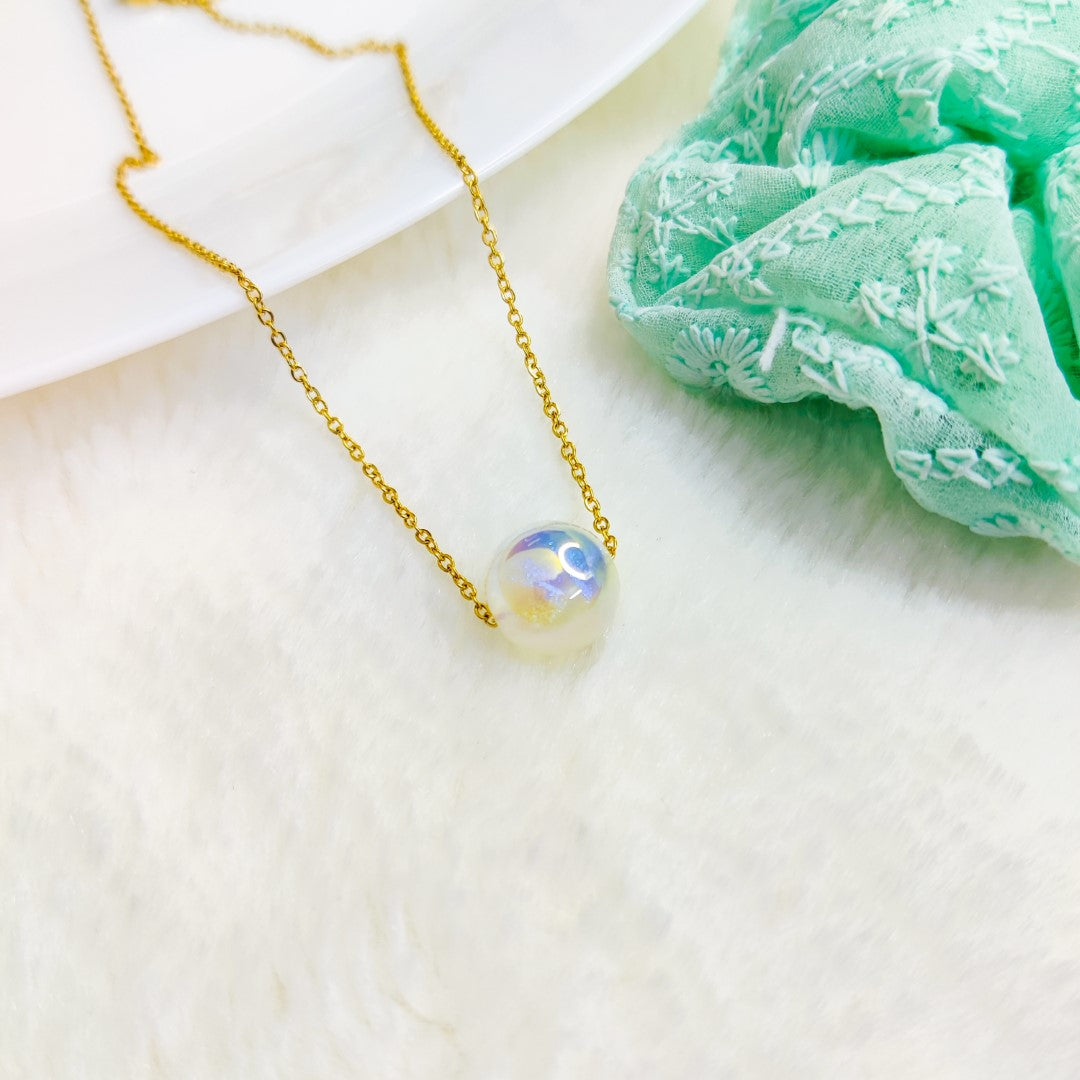 White Wind Aura Pearl Necklace