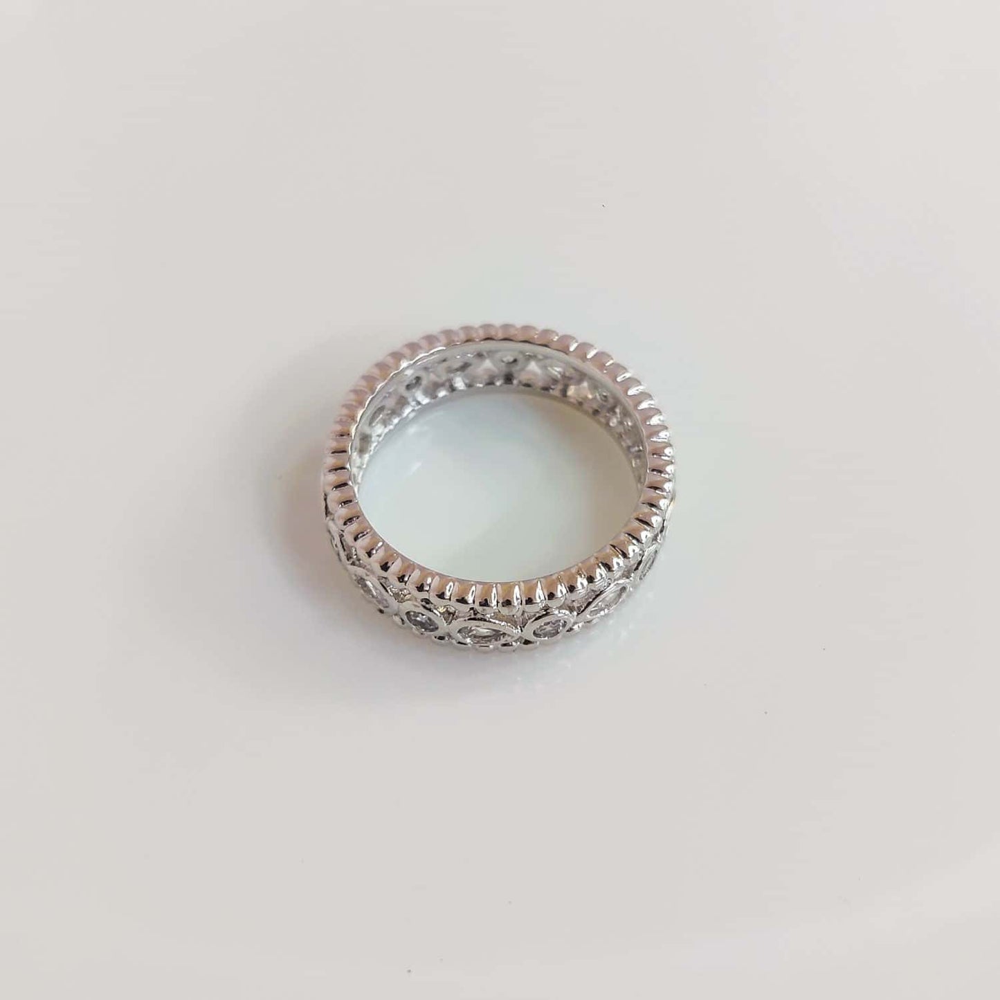 Elegant Filigree Silver Ring