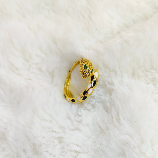 Enchanting Safari Enamel Gold Ring