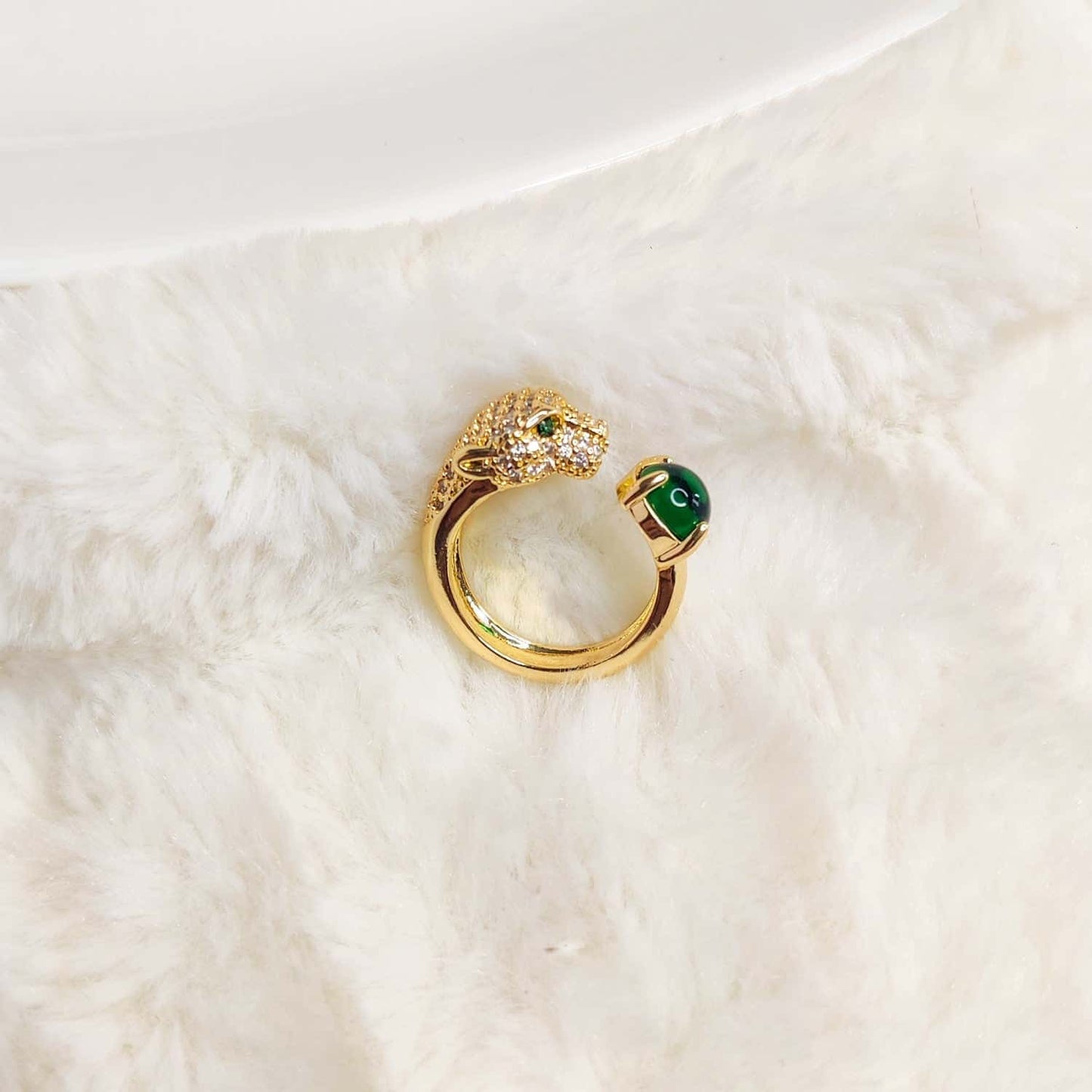 Emerald Gaze Panther Ring