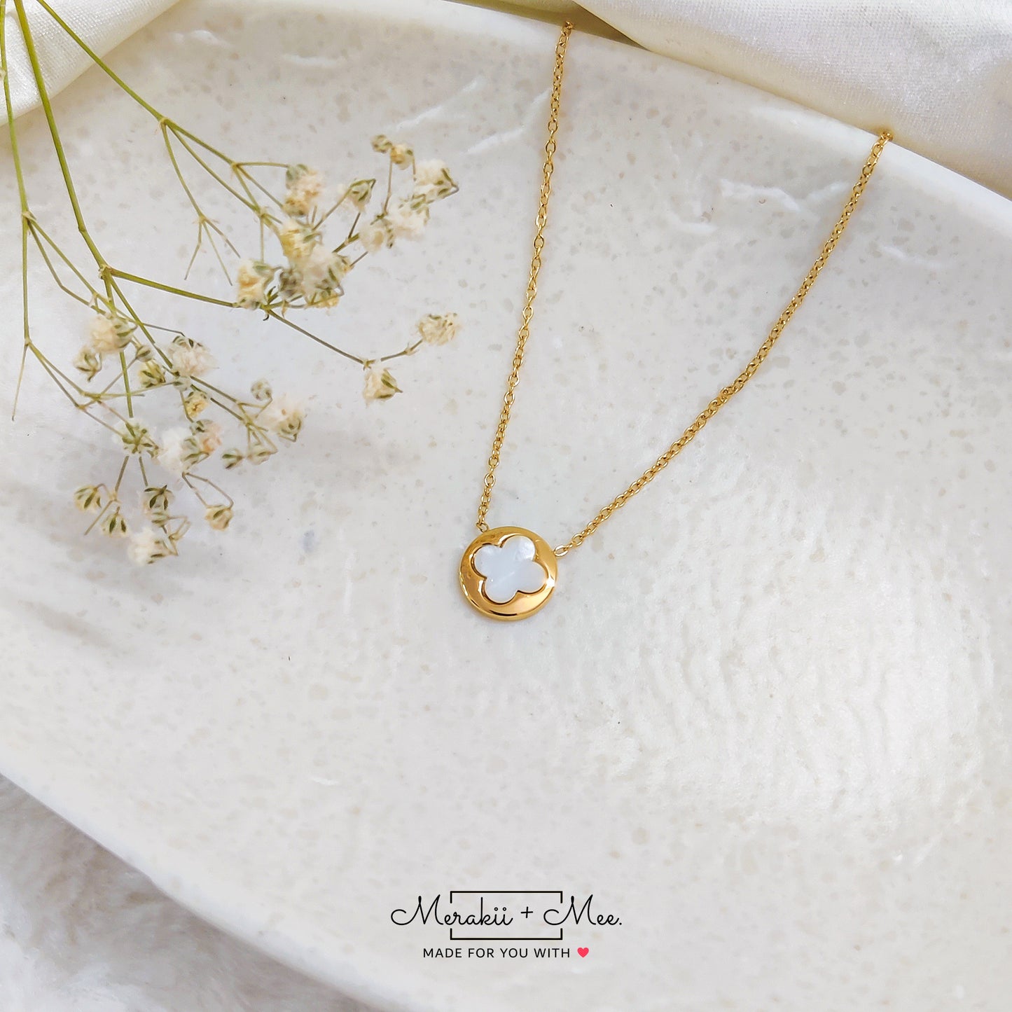 Dainty Clover Necklace