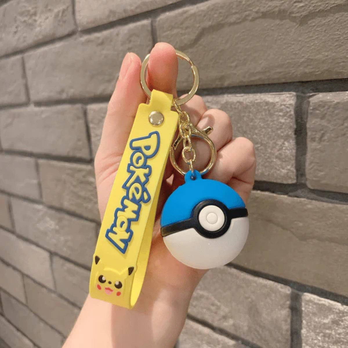 Pokémon Pokeball Keychain