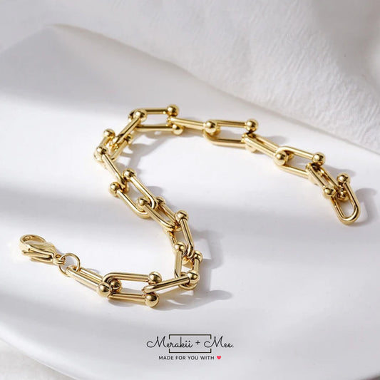 U-Link Chain Golden Bracelet