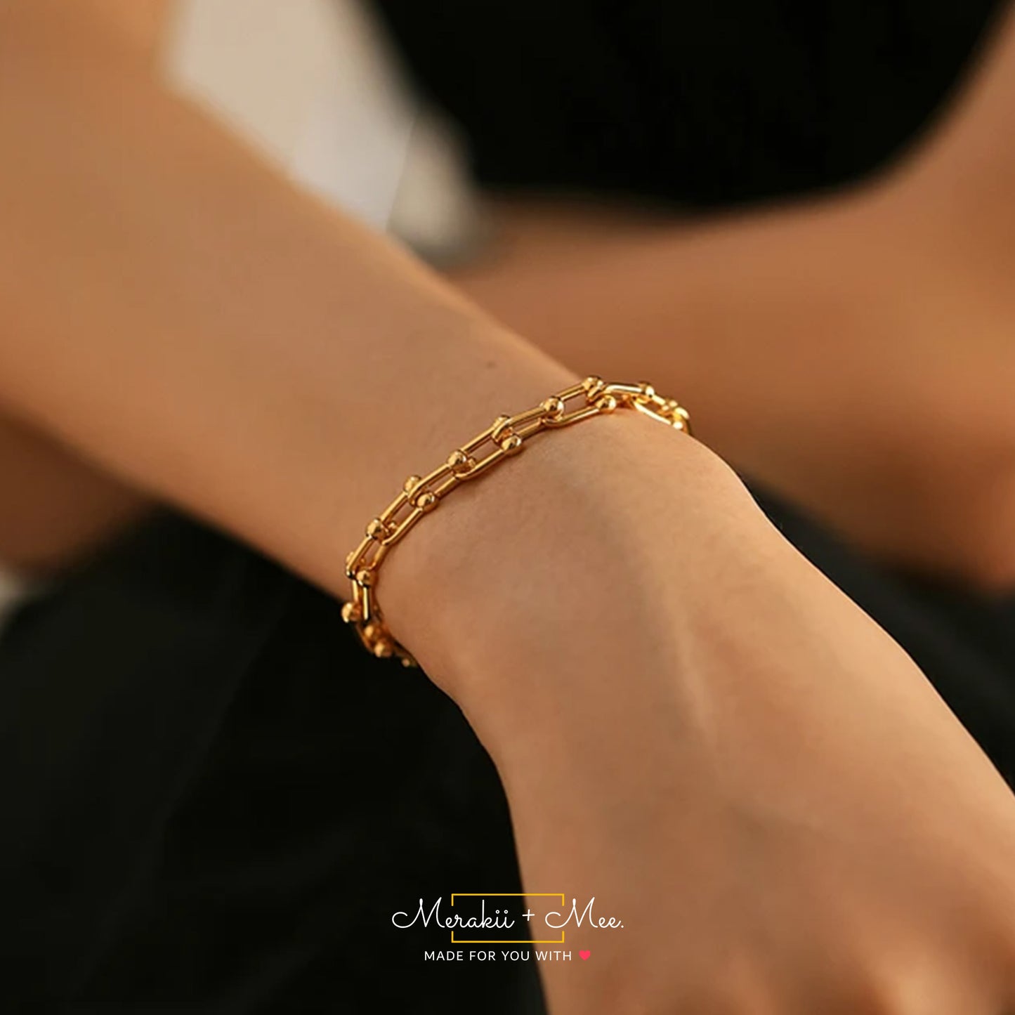 U-Link Chain Golden Bracelet
