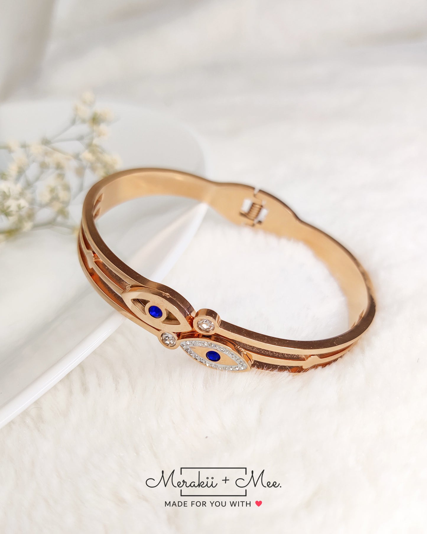 Hayat Evil Eye Kada