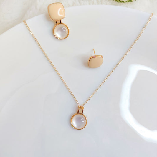 3 in 1 Beige Earrings