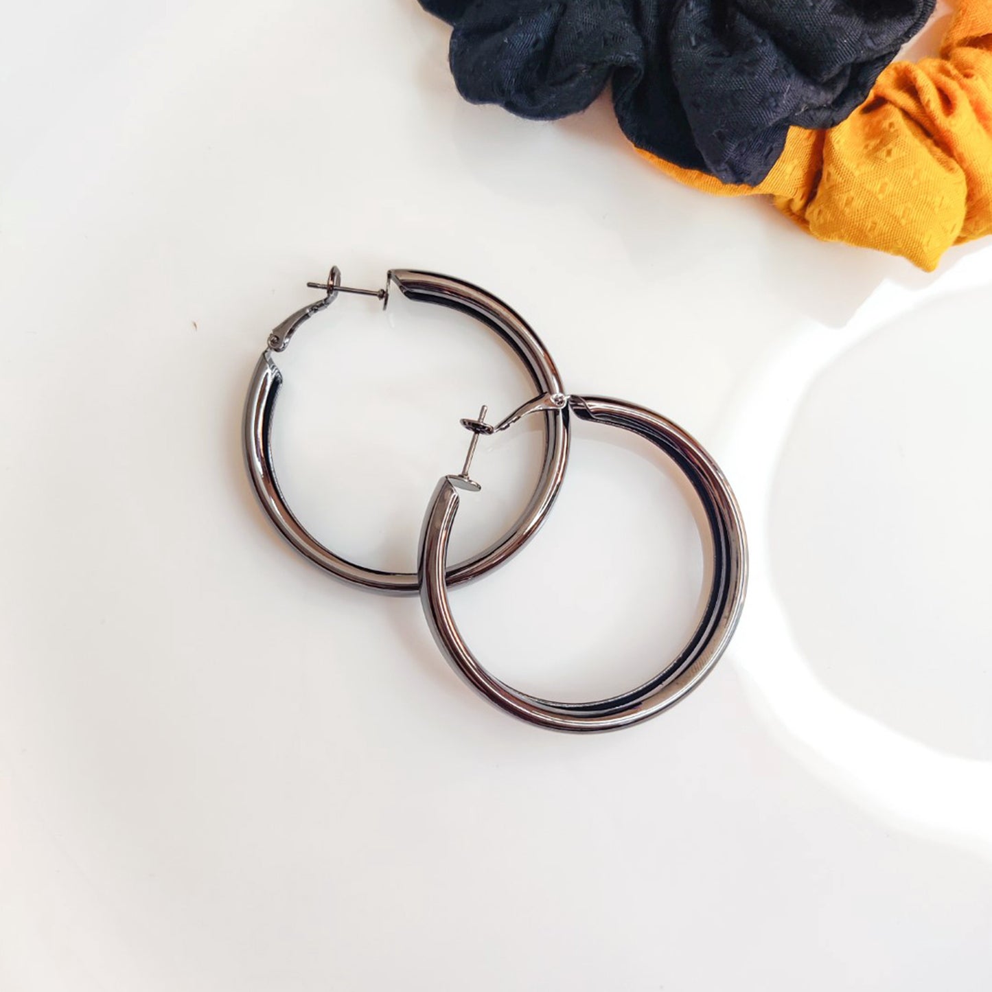 Metallic Black Medium Hoops