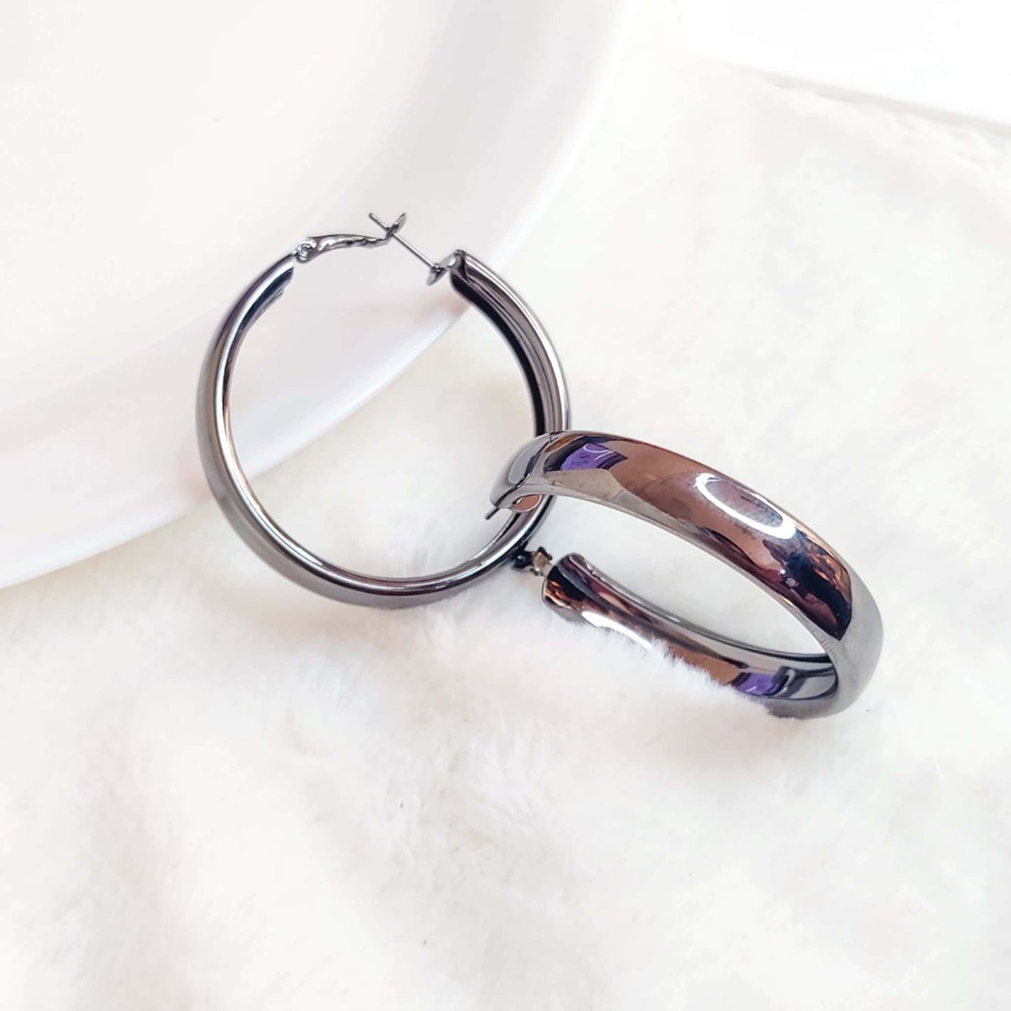 Metallic Black Medium Hoops