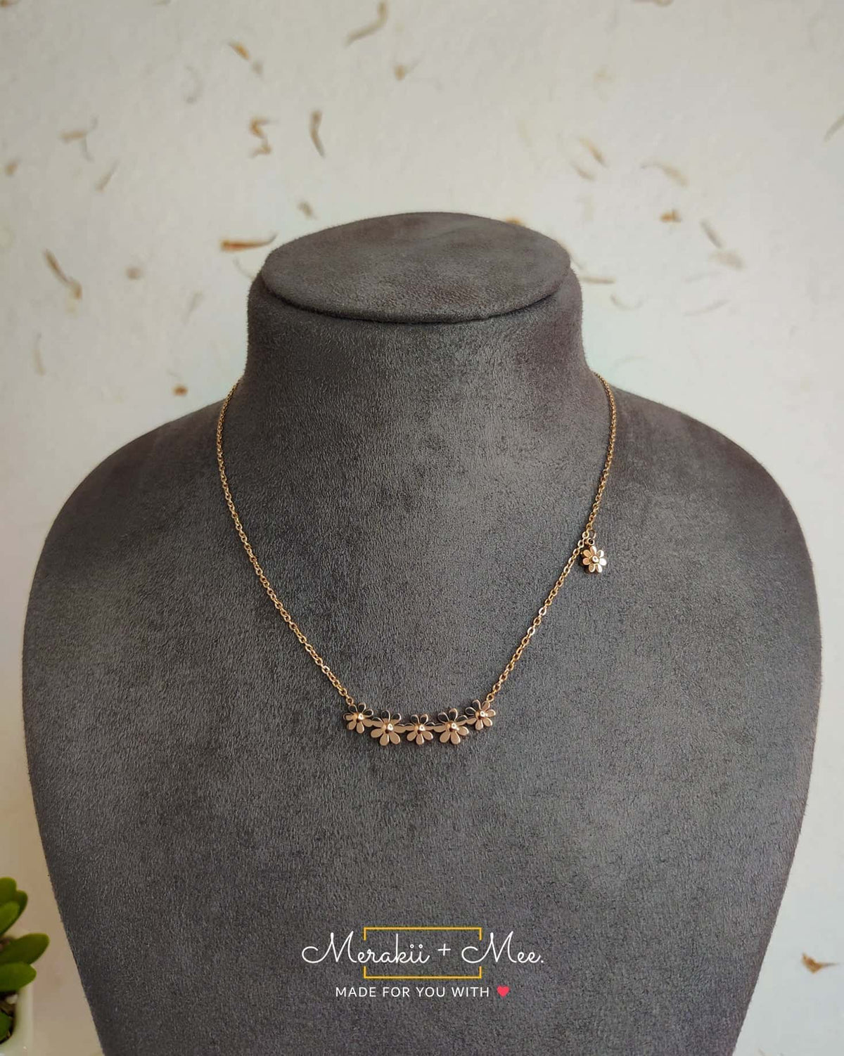 Flower Smile Necklace