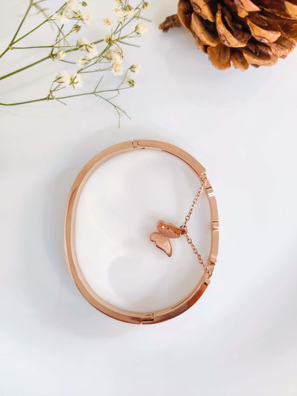 Dangling Frosted Butterfly Kada
