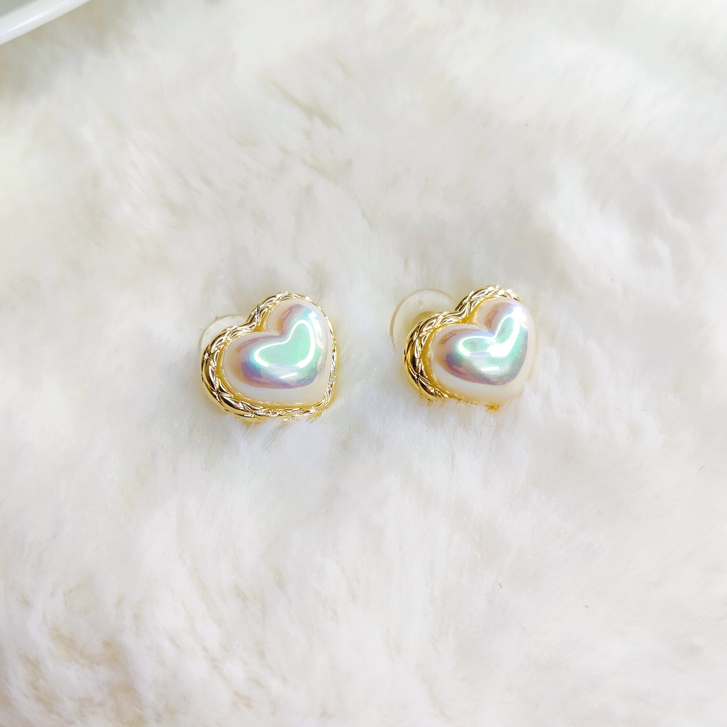 Fresh Water Pearl Heart Stud Earrings