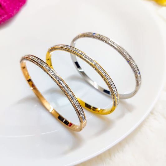 Yesha's Diamond Band