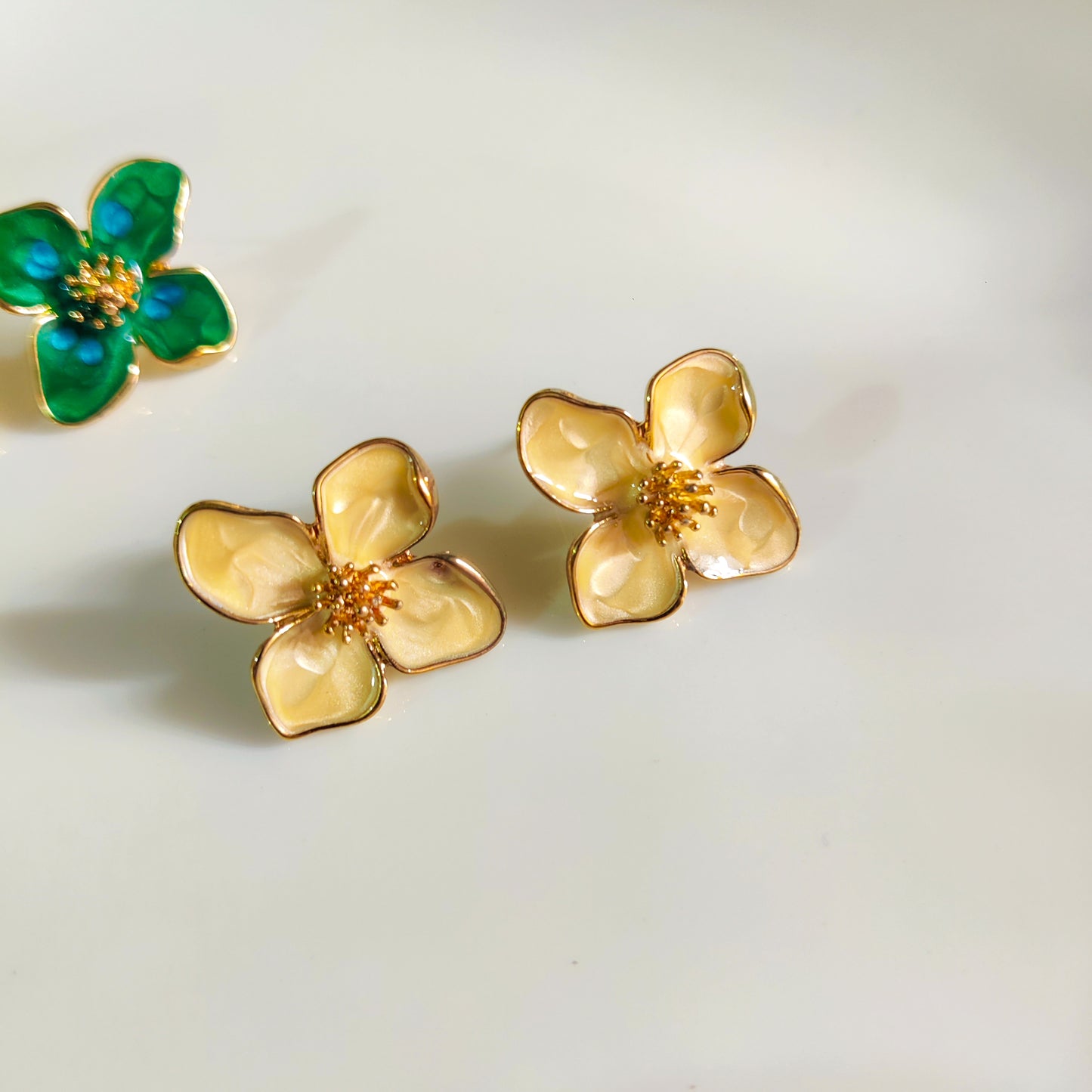 Floral Stud Earrings – Minimal Colorful Flower Earrings