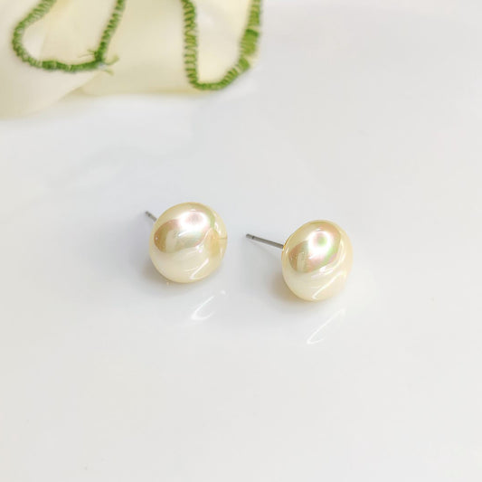 Fresh Water Pearl Studs