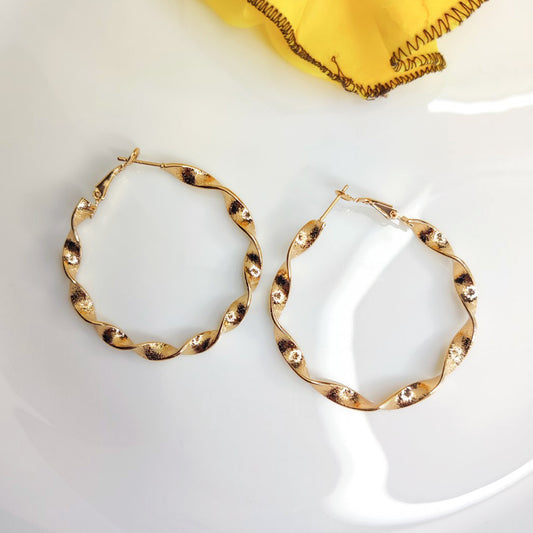 Twisted Ribbon Hoops