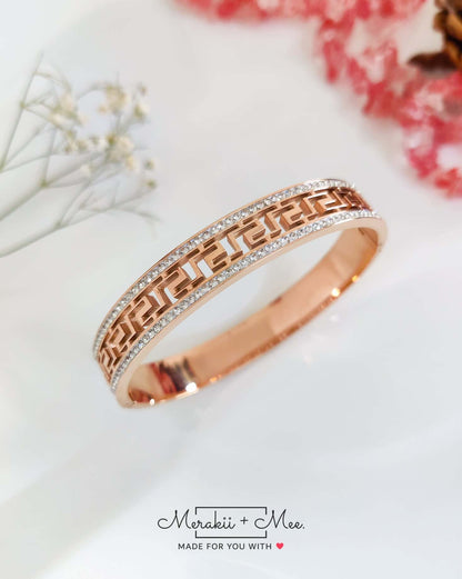 Chic Style Blingy Kada