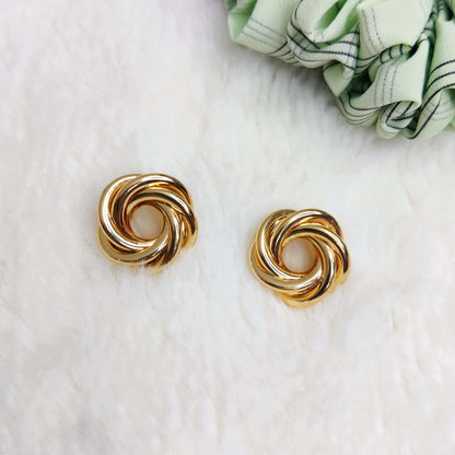 Twisted Bun tops