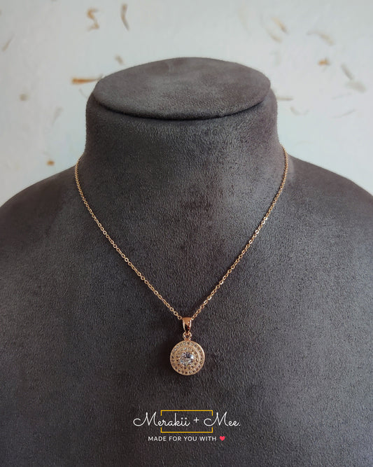 Solitaire necklace