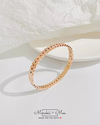 Ash Leaf Kada