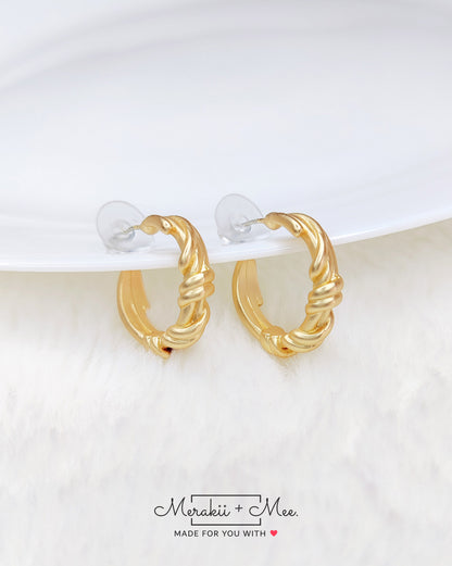 Mini Hoops matte gold