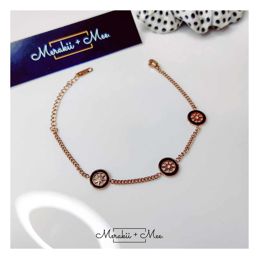 Wheel Bracelet/Anklet: Simply bliss